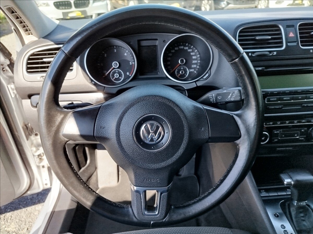 Volkswagen Golf Kombi 2,0 l 103 kw