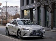 Lexus ES 300h Sedan / Limuzína 2,5 l 160 kw