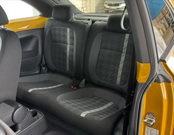Volkswagen Beetle Hatchback 1,2 l 77 kw