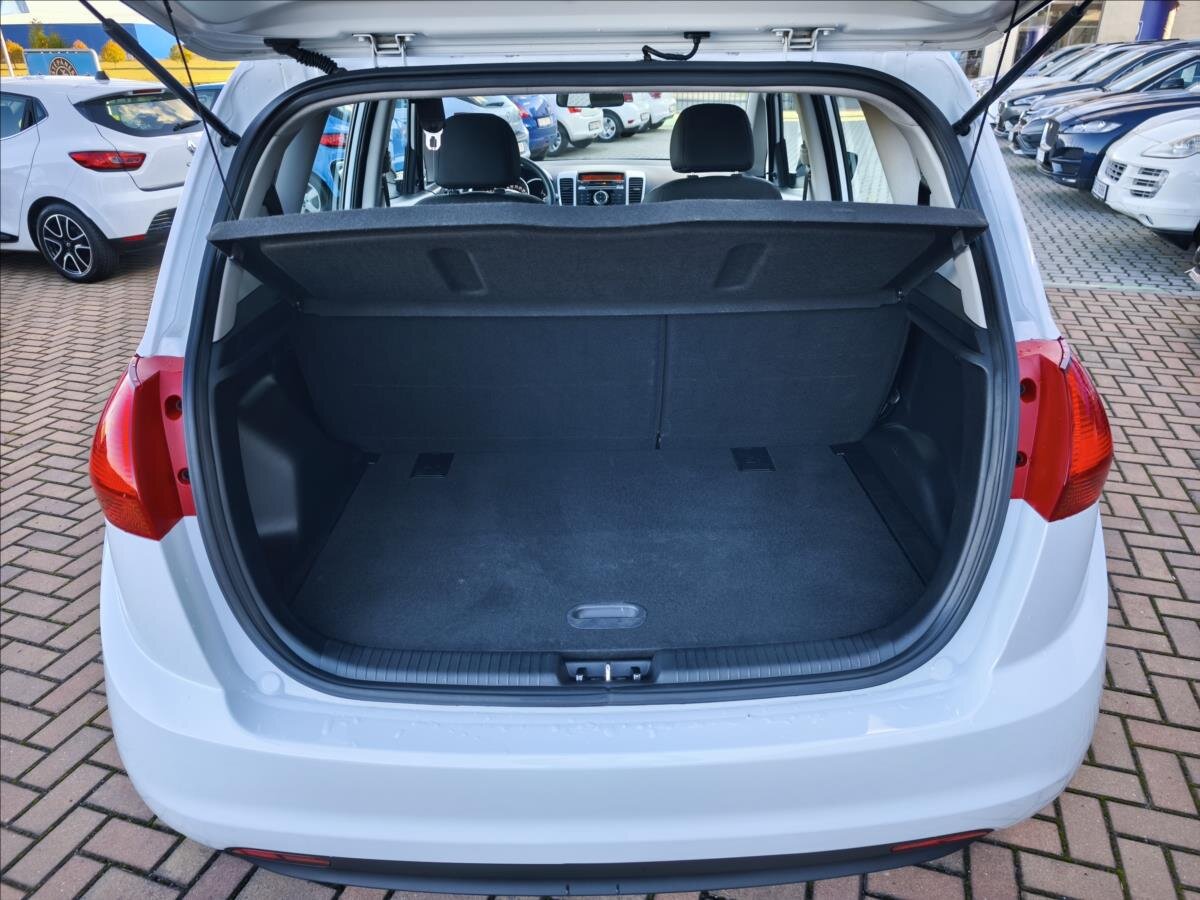 KIA Venga Hatchback 1,4 l 66 kw