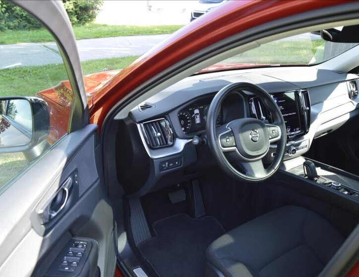 Volvo XC60 SUV 2,0 l 223 kw