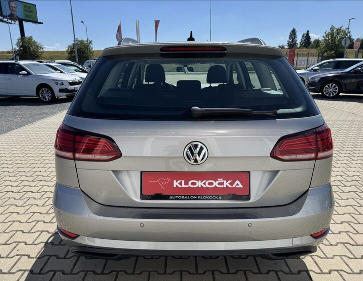 Volkswagen Golf Kombi 1,6 l 85 kw