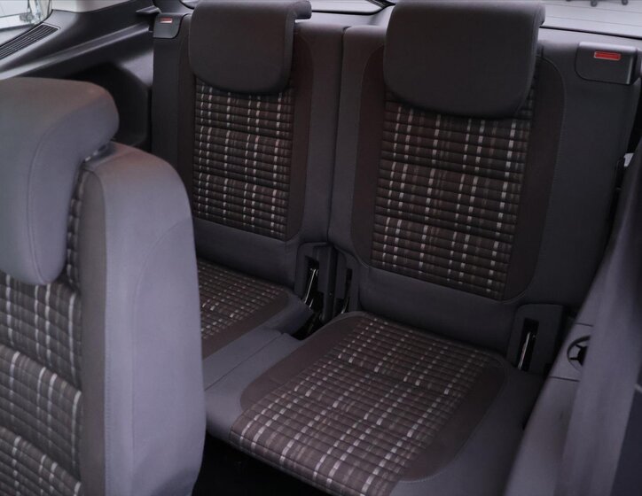 Volkswagen Touran 15