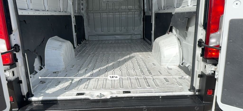 Opel Movano Skříň 2,2 l 121 kw