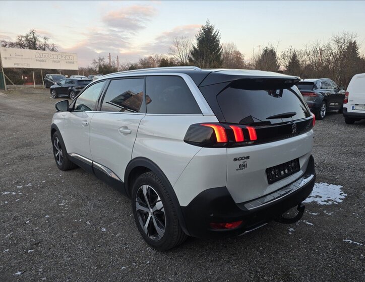 Peugeot 5008 7