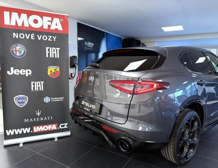 Alfa Romeo Stelvio SUV / Terénní 2,0 l 206 kw