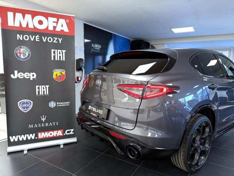 Alfa Romeo Stelvio SUV / Terénní 2,0 l 206 kw