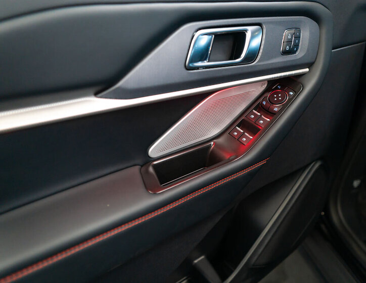 Ford Explorer SUV / Terénní 3,0 l 298 kw
