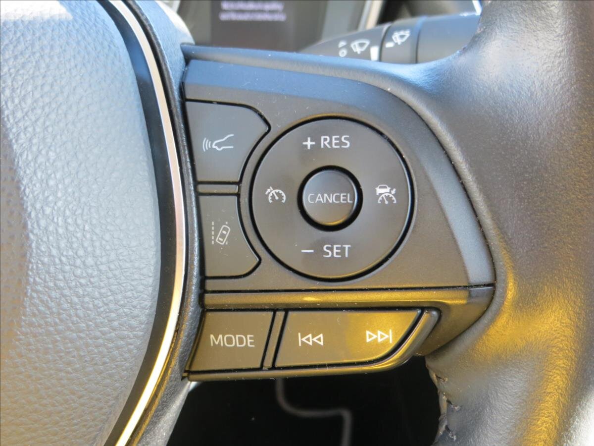 Toyota Corolla Sedan / Limuzína 1,8 l 72 kw