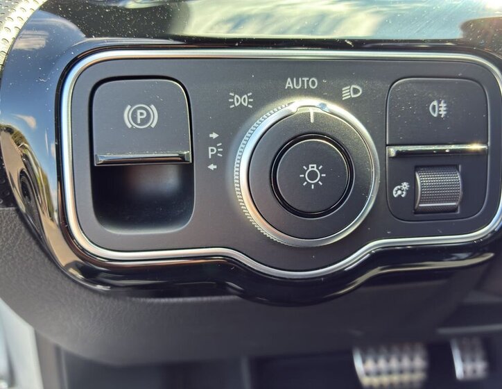 Mercedes-Benz CLA Kombi 2,0 l 225 kw