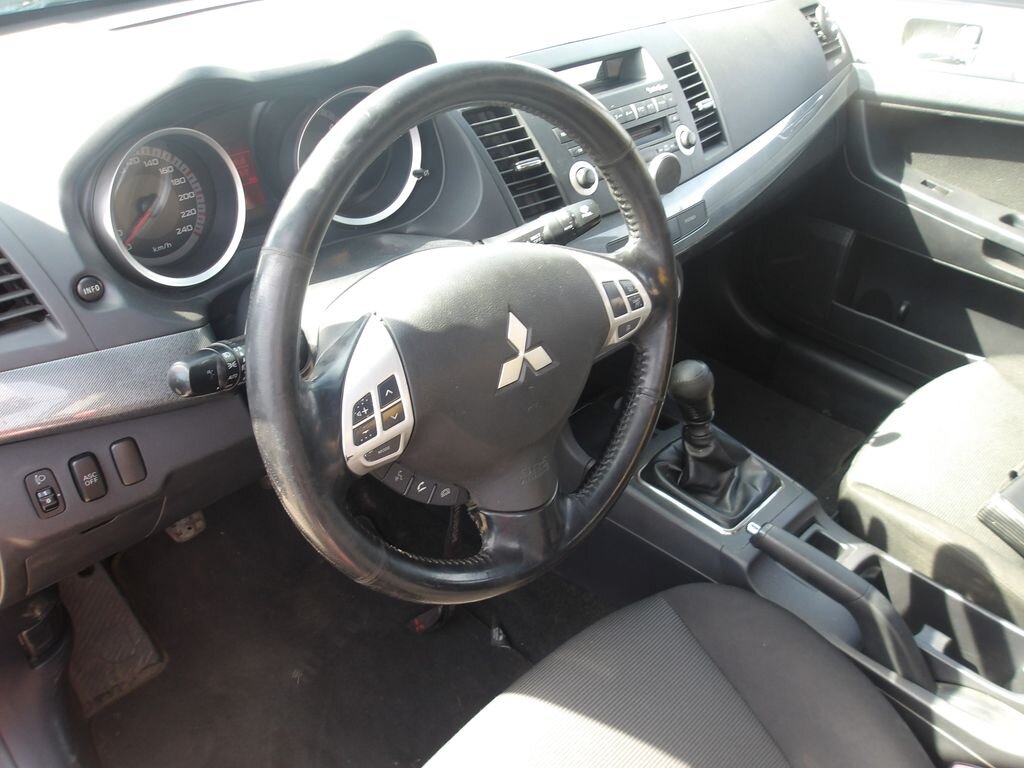 Mitsubishi Lancer Sedan / Limuzína 2,0 l 103 kw
