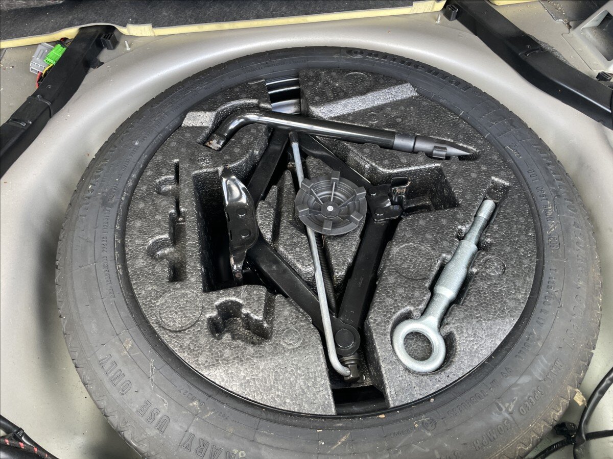 Volvo V70 Kombi 2,0 l 100 kw