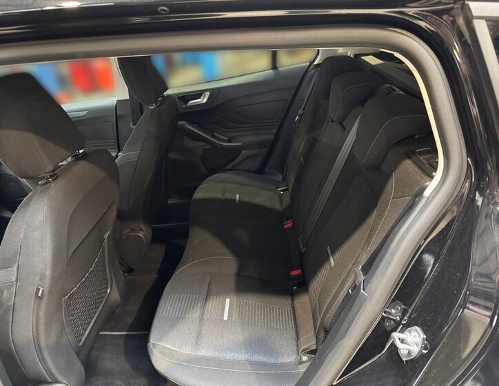 Ford Focus Kombi 999,0 114 kw