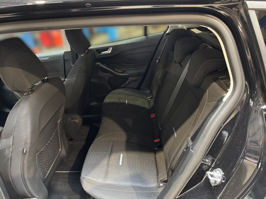 Ford Focus Kombi 999,0 114 kw