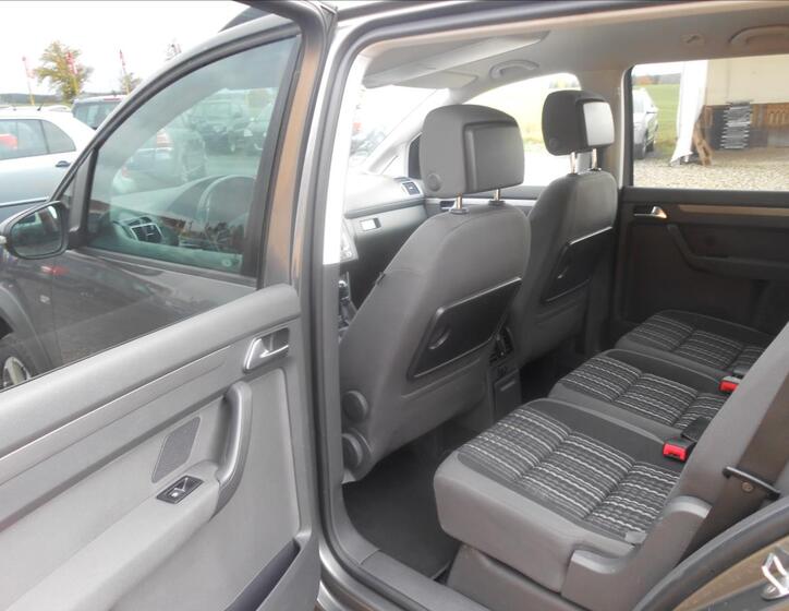 Volkswagen Touran 15