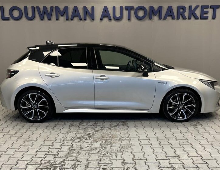 Toyota Corolla Hatchback 2,0 l 112 kw