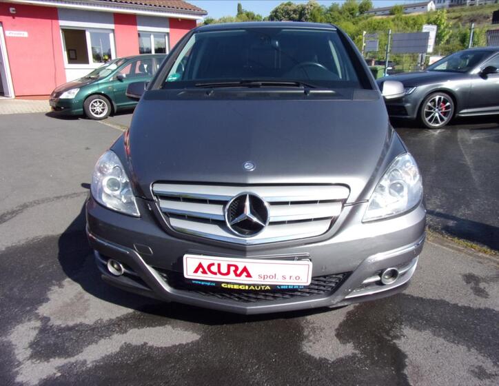 Mercedes-Benz Třídy B 8