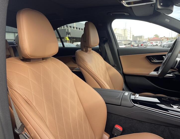 Mercedes-Benz Třídy E 22