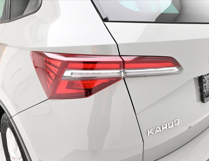 Škoda Karoq SUV 999,0 81 kw