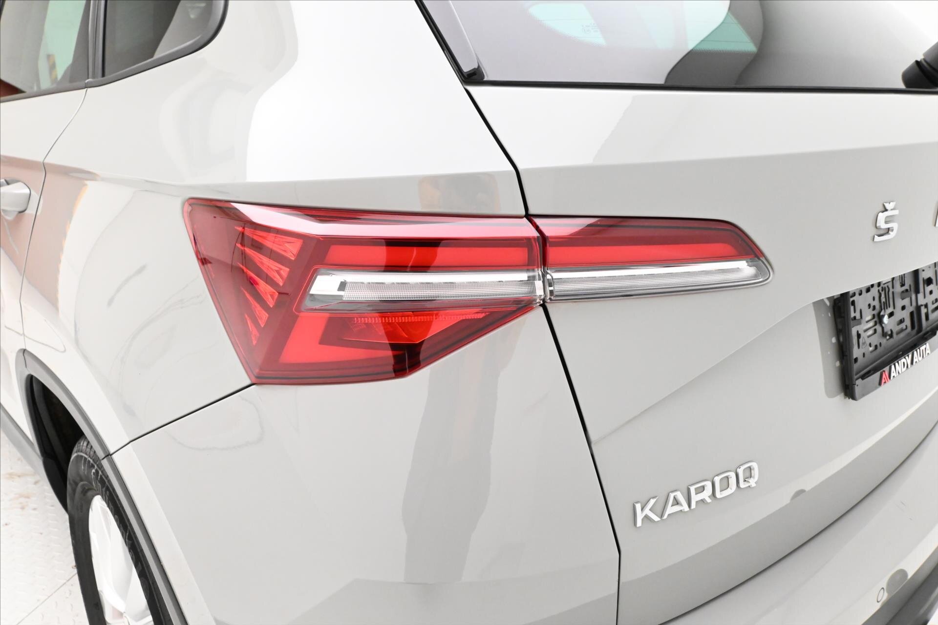 Škoda Karoq SUV 999,0 81 kw