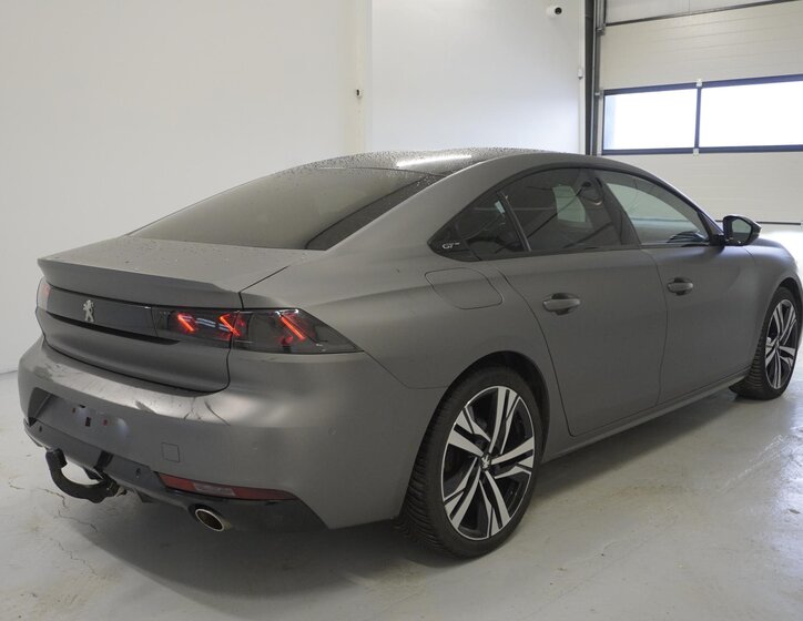 Peugeot 508 Liftback 1,6 l 165 kw