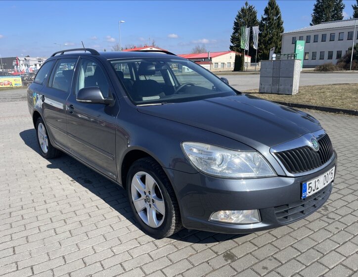 Škoda Octavia Kombi 2,0 l 103 kw