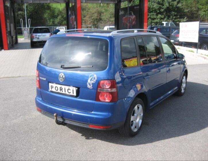 Volkswagen Touran 6