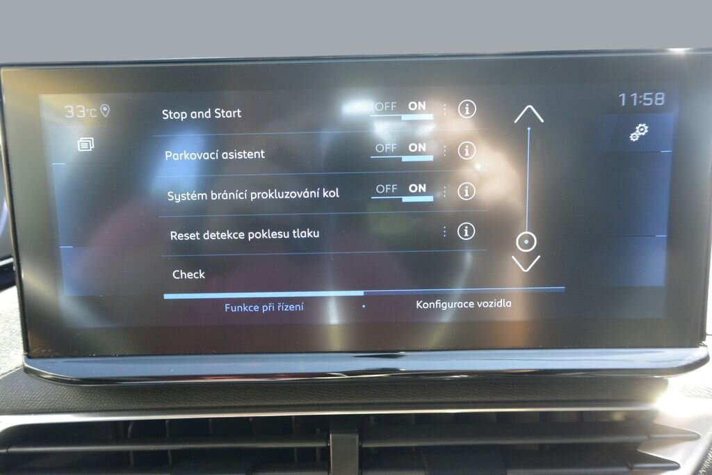 Peugeot 3008 SUV / Terénní 1,2 l 96 kw