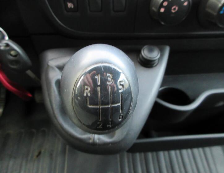 Renault Master 18