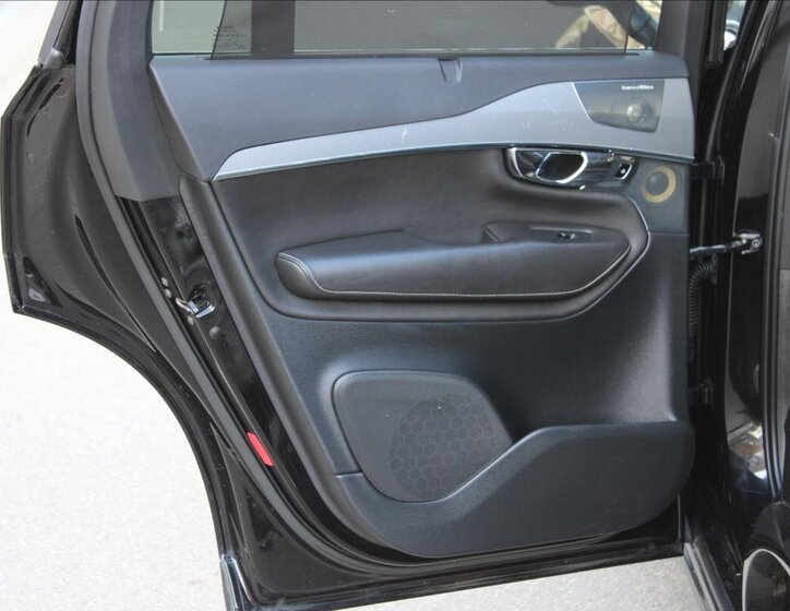 Volvo XC90 SUV / Terénní 2,0 l 165 kw