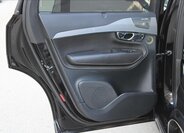 Volvo XC90 SUV / Terénní 2,0 l 165 kw