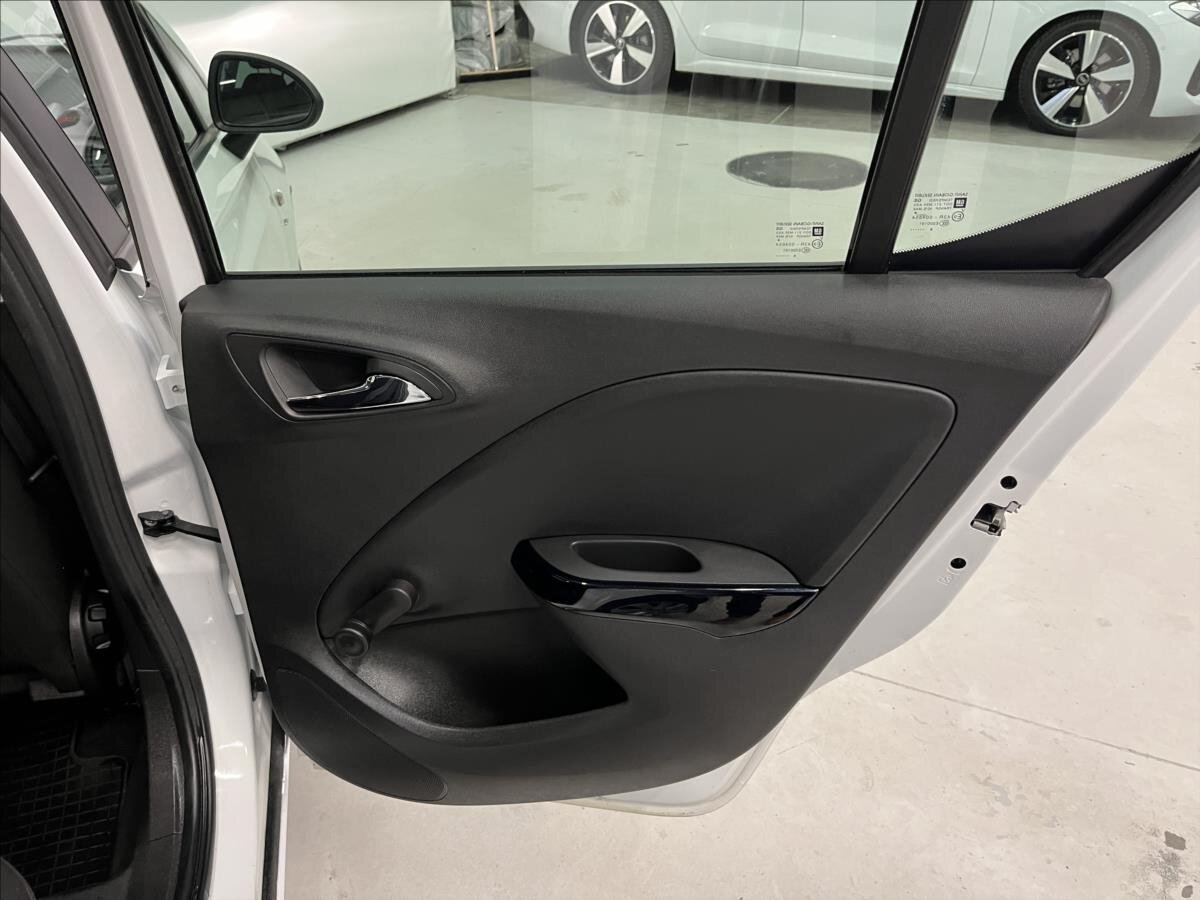 Opel Corsa Hatchback 1,4 l 66 kw