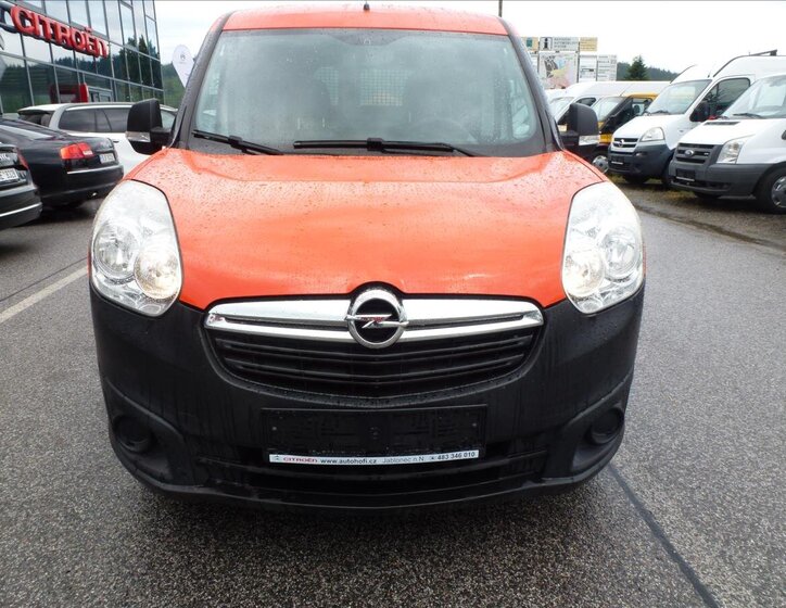 Opel Combo Skříň 1,2 l 66 kw