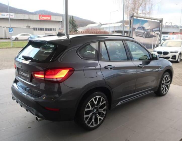 BMW X1 7