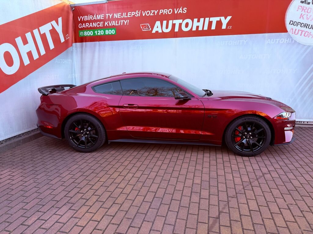 Ford Mustang Kupé 5,0 l 331 kw