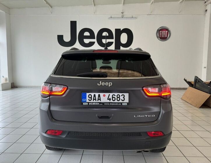 Jeep Compass 5