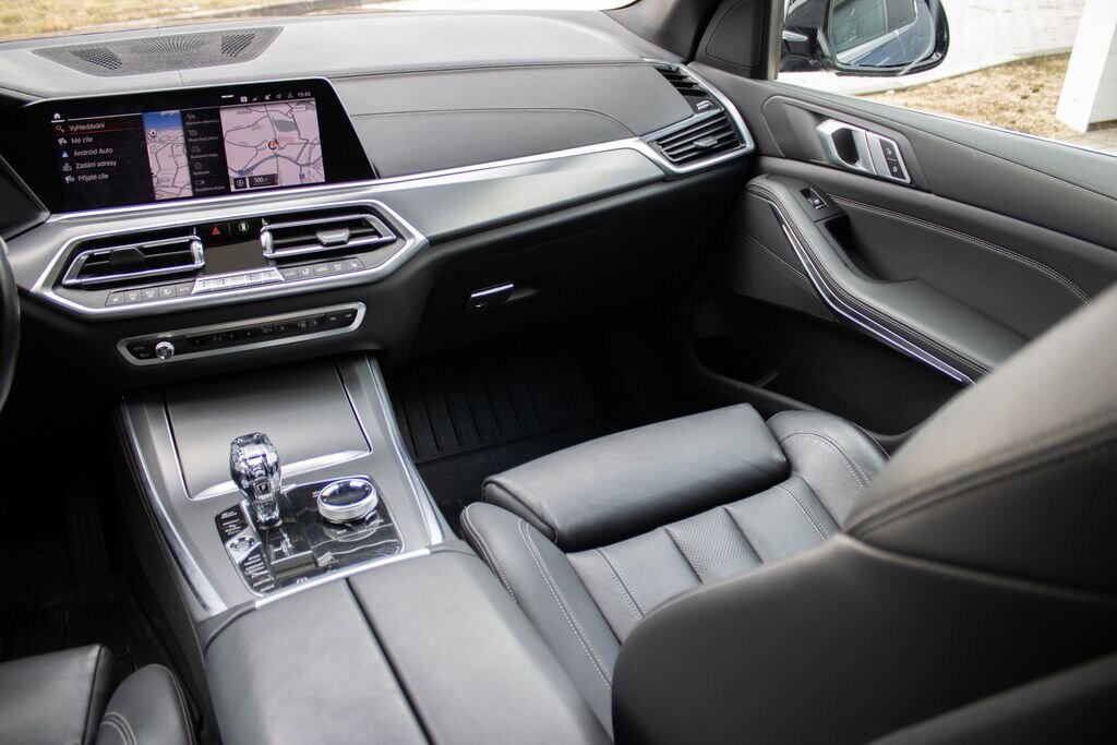 BMW X5 SUV 3,0 l 195 kw