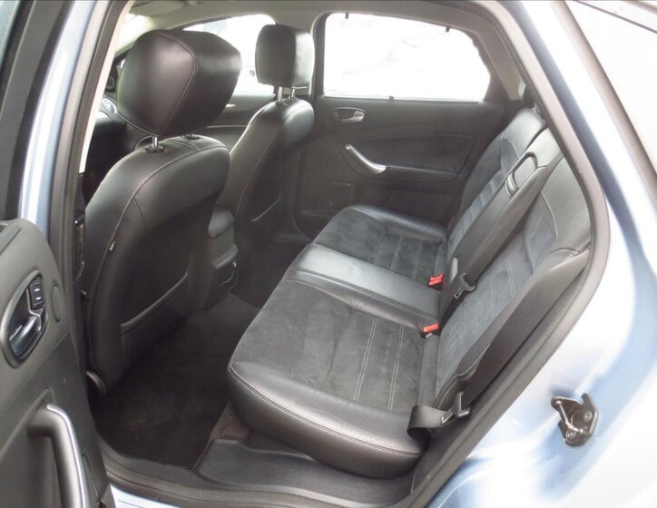 Ford Mondeo Liftback 2,5 l 162 kw