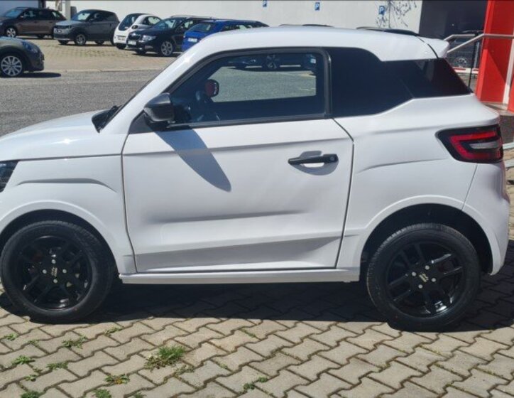 Ligier JS 50 Hatchback 499,0 6 kw