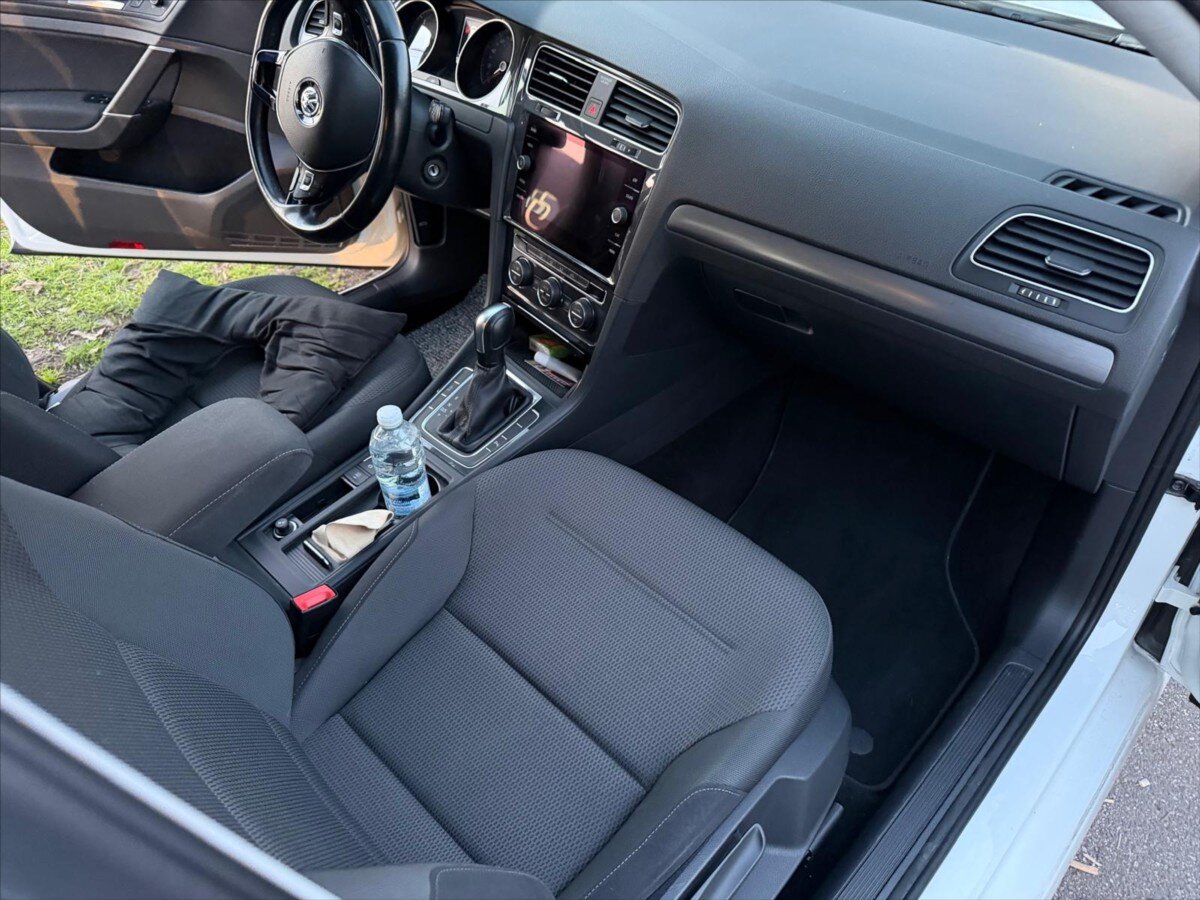 Volkswagen Golf Kombi 2,0 l 110 kw