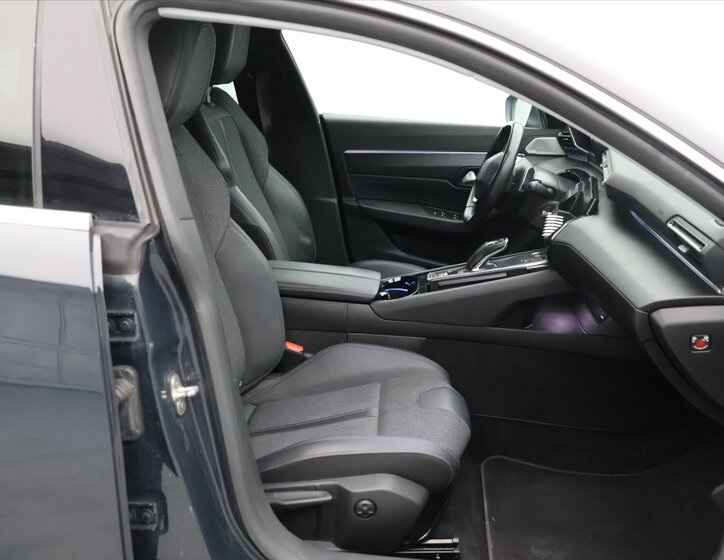 Peugeot 508 Liftback 1,6 l 133 kw