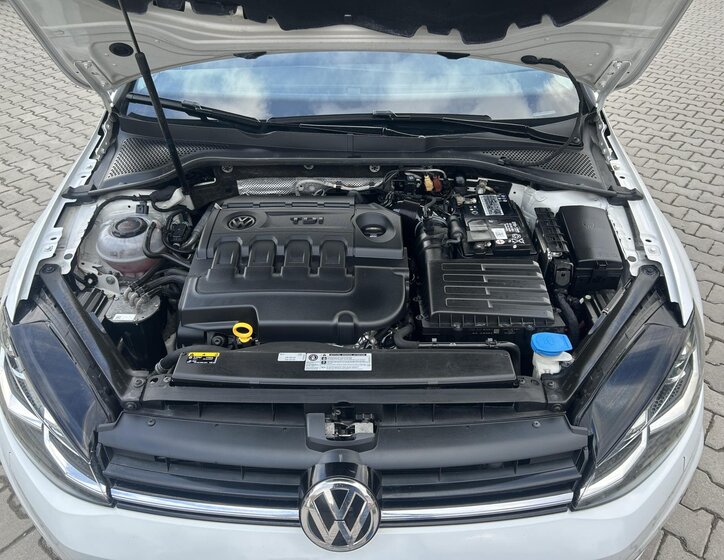 Volkswagen Golf Kombi 2,0 l 110 kw