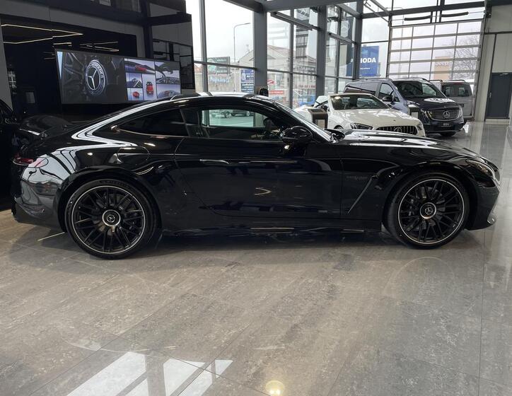 Mercedes-Benz AMG GT 5