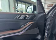 BMW X7 SUV / Terénní 3,0 l 250 kw