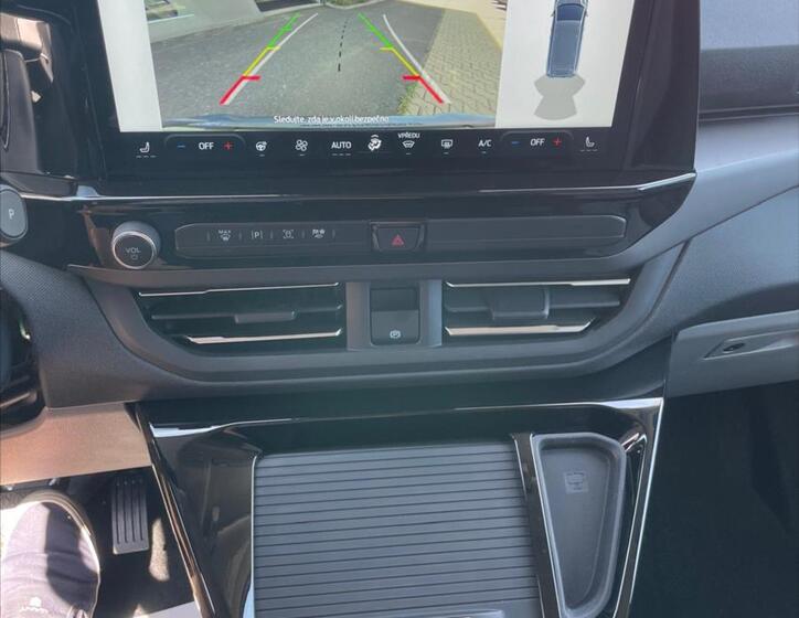 Ford Tourneo Custom 5