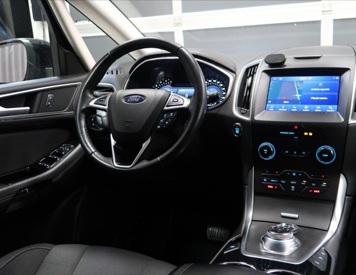 Ford S-MAX MPV 2,0 l 140 kw