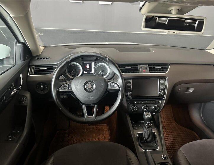 Škoda Octavia Kombi 2,0 l 110 kw