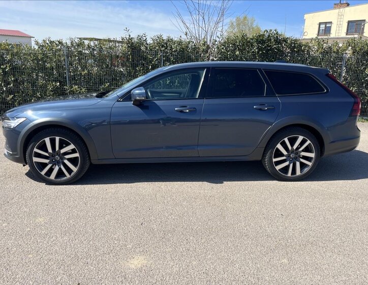 Volvo V90 Kombi 2,0 l 145 kw