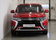 Mitsubishi Outlander 2