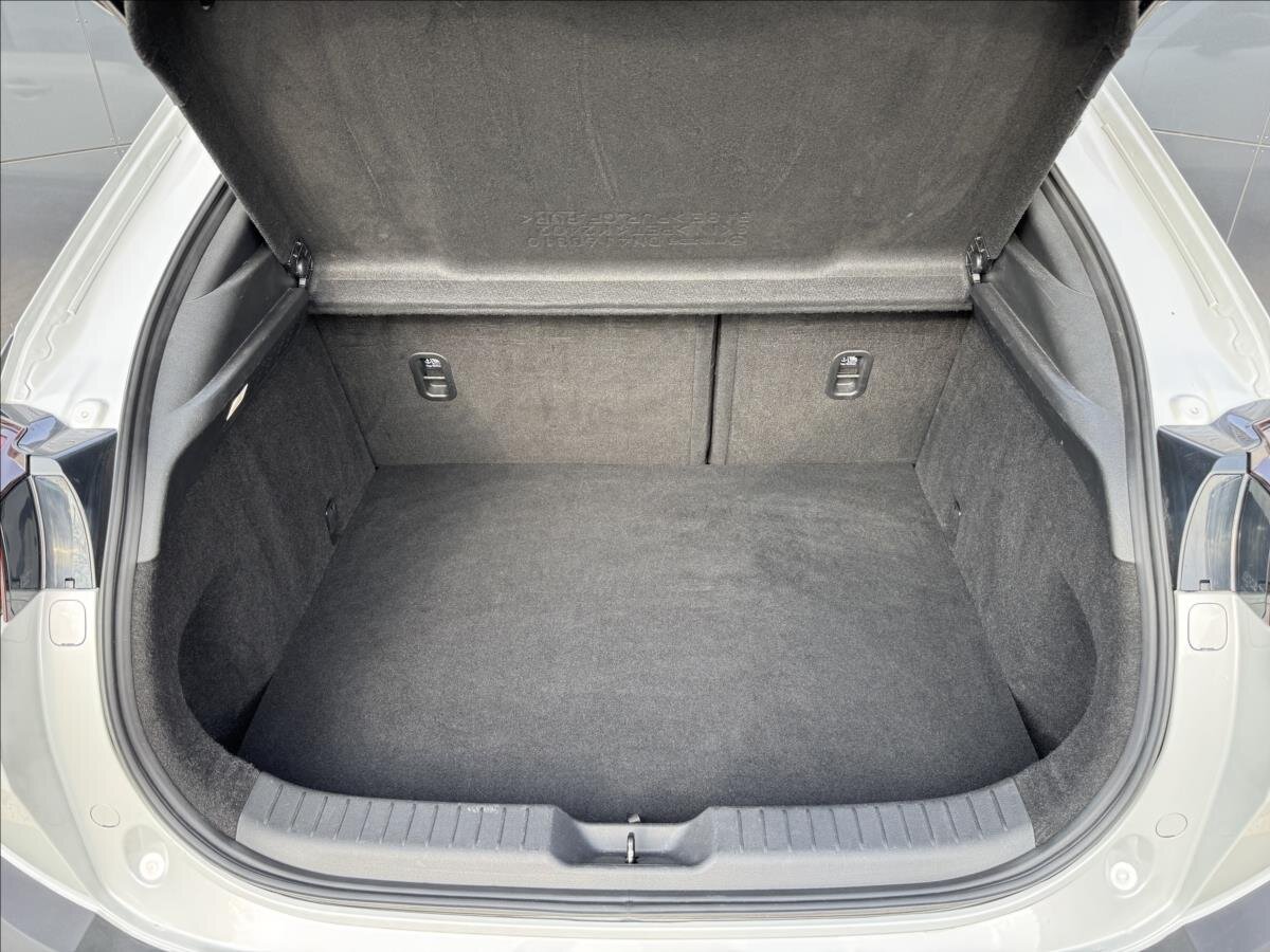 Mazda MX-30 SUV / Terénní 0,0 107 kw